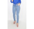 	high-waisted elastic jeans	