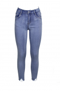 	high-waisted skinny jeans with razor blade	
