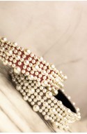 	Velvet pole with pearls	