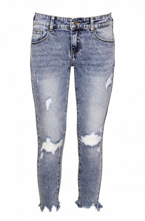 	women's jeans with tears	