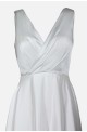 νυφικό φόρεμα λευκό μακρύ σατέν με V