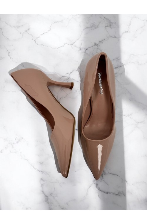 Γόβα μυτερή nude