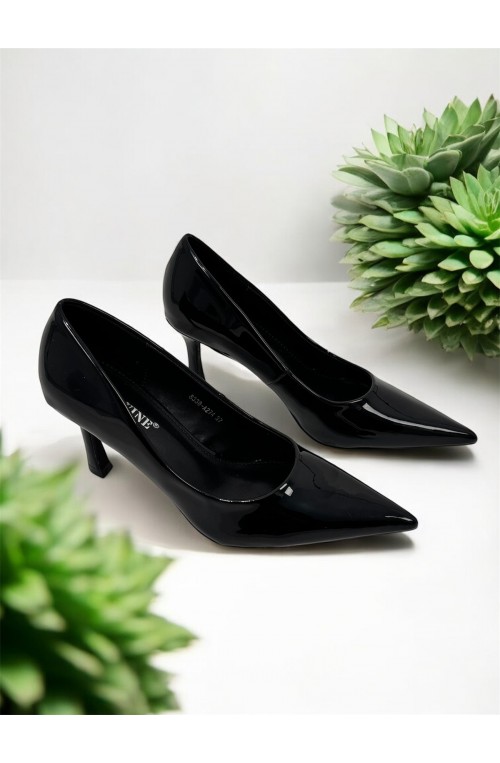 Γόβα μυτερή μαύρη