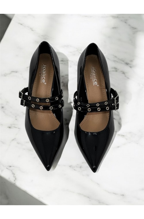 Γόβα μυτερή με λουράκια μαύρη