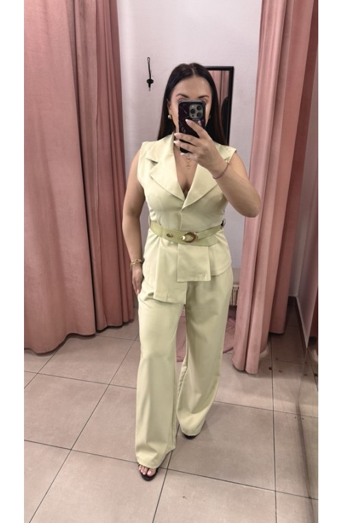 Γυναικείο κοστούμι με γιλέκο